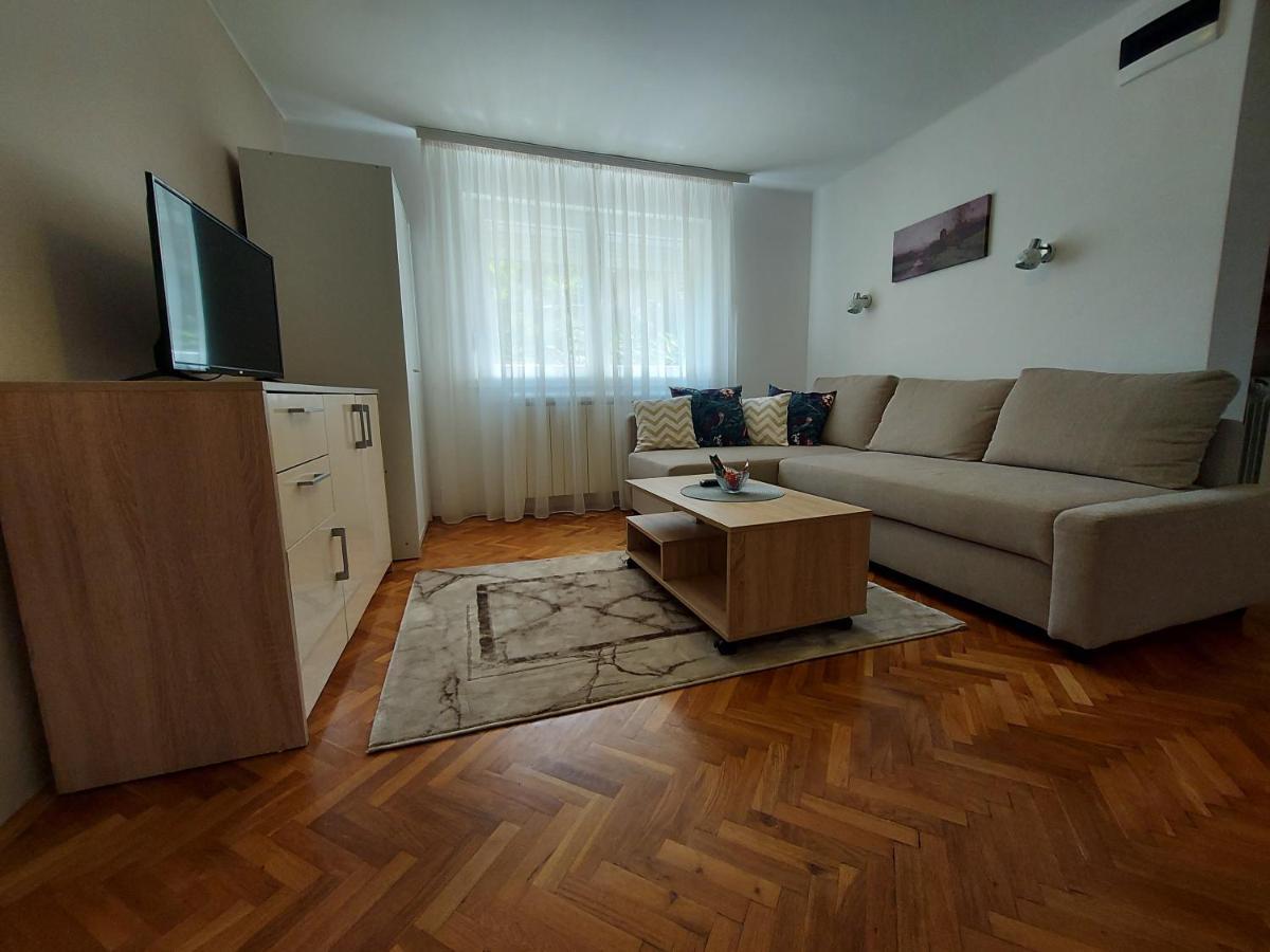 Apartment Holiday Vrnjacka Banja Exterior photo